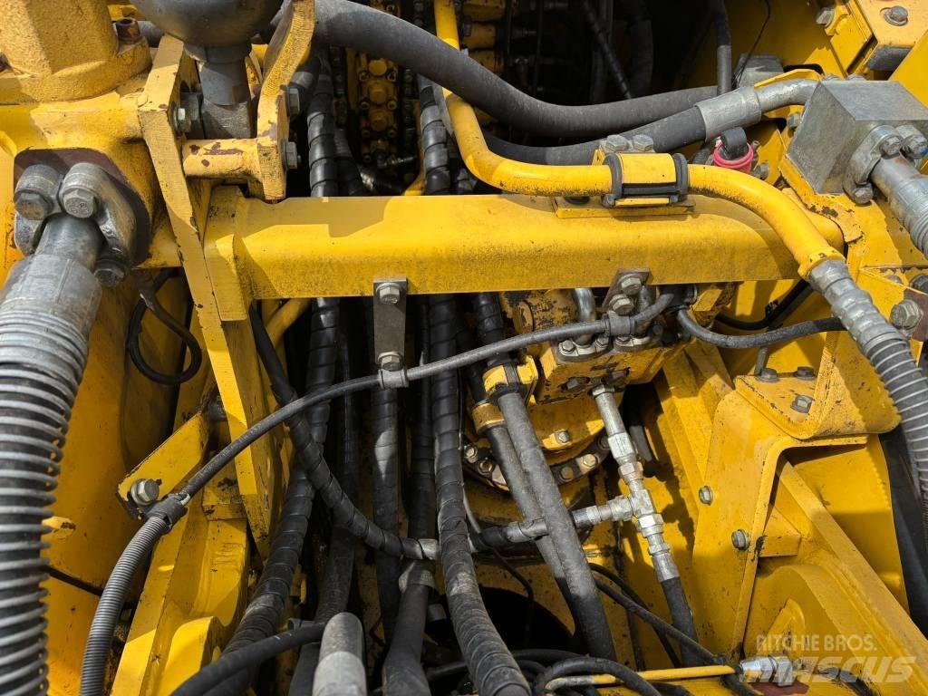 Komatsu PC 290 NLC-8 Vikšriniai ekskavatoriai