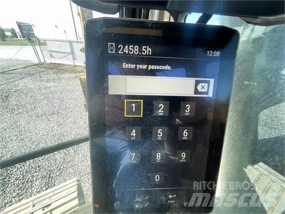 CAT 320 Vikšriniai ekskavatoriai
