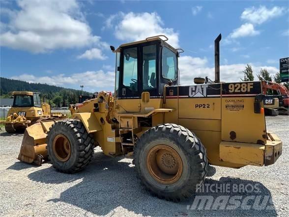 CAT 928F Naudoti ratiniai krautuvai