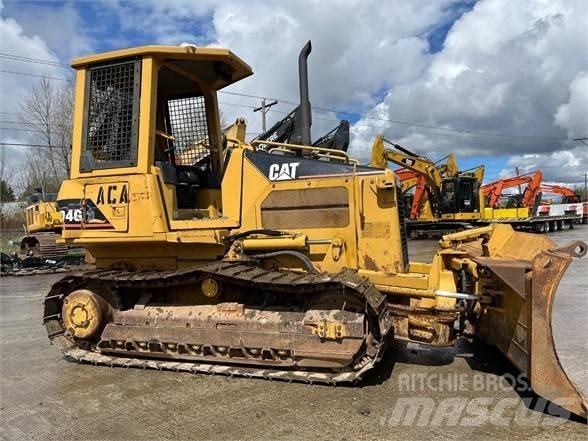 CAT D4G Vikšriniai buldozeriai