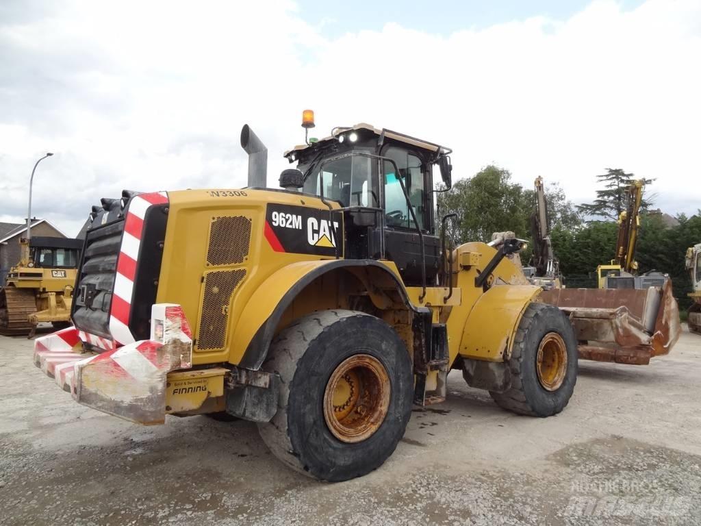 CAT 962 M Naudoti ratiniai krautuvai