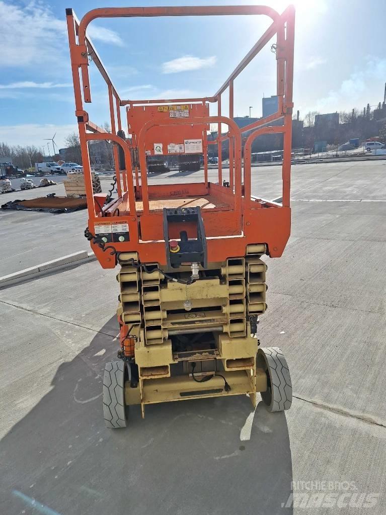 JLG 3246 ES Žirkliniai keltuvai