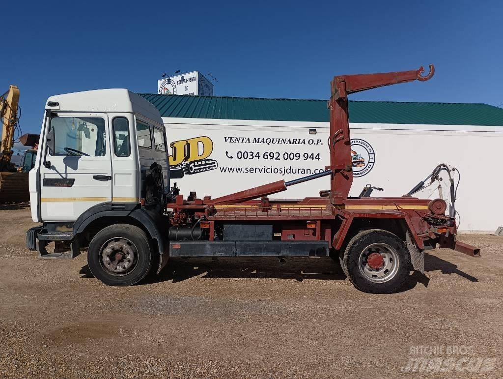 Renault M 210 Važiuoklė su kabina