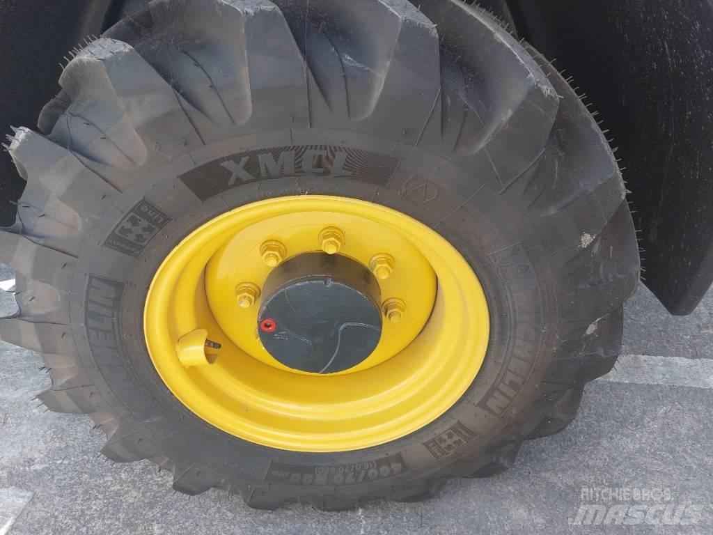 Komatsu WA80M-8 Mini krautuvai