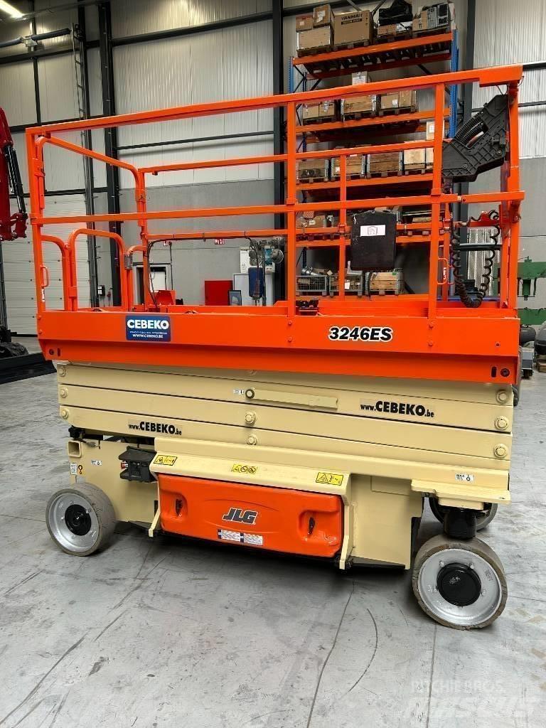 JLG 3246ES Žirkliniai keltuvai