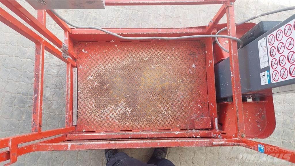 SkyJack SJ12 Vertikalūs stiebiniai keltuvai