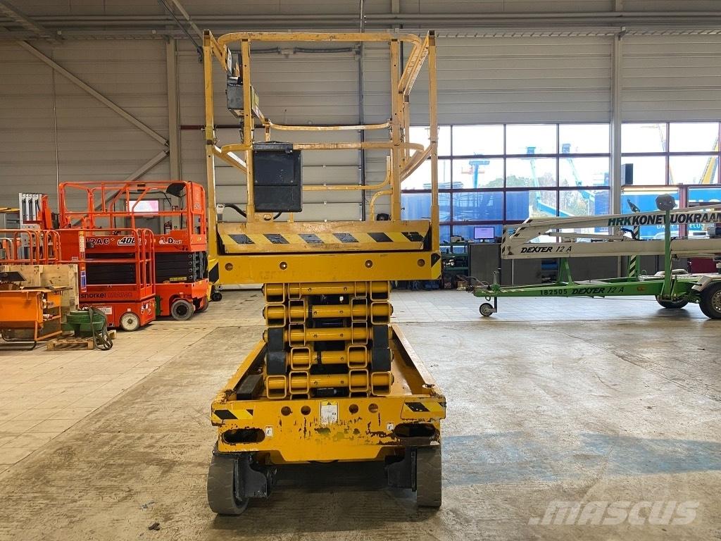 Haulotte Compact 14 Žirkliniai keltuvai