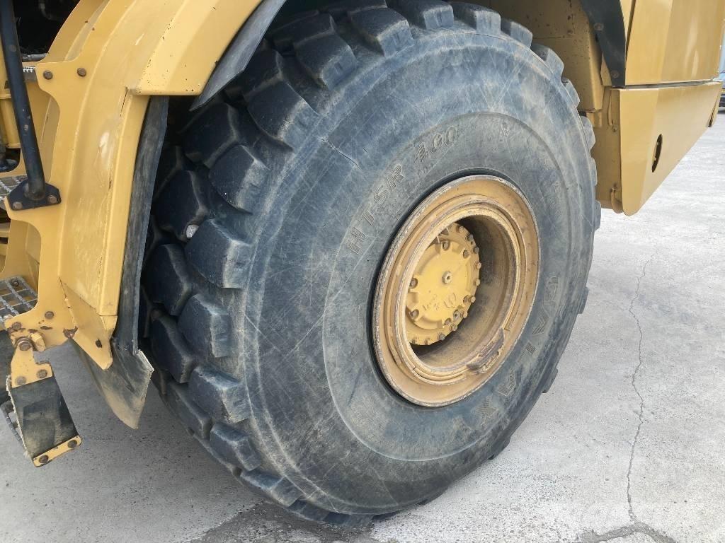 CAT 745 Karjeriniai savivarčiai