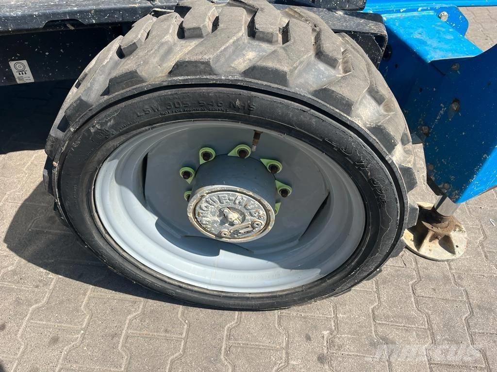 Genie GS 3390 RT Žirkliniai keltuvai