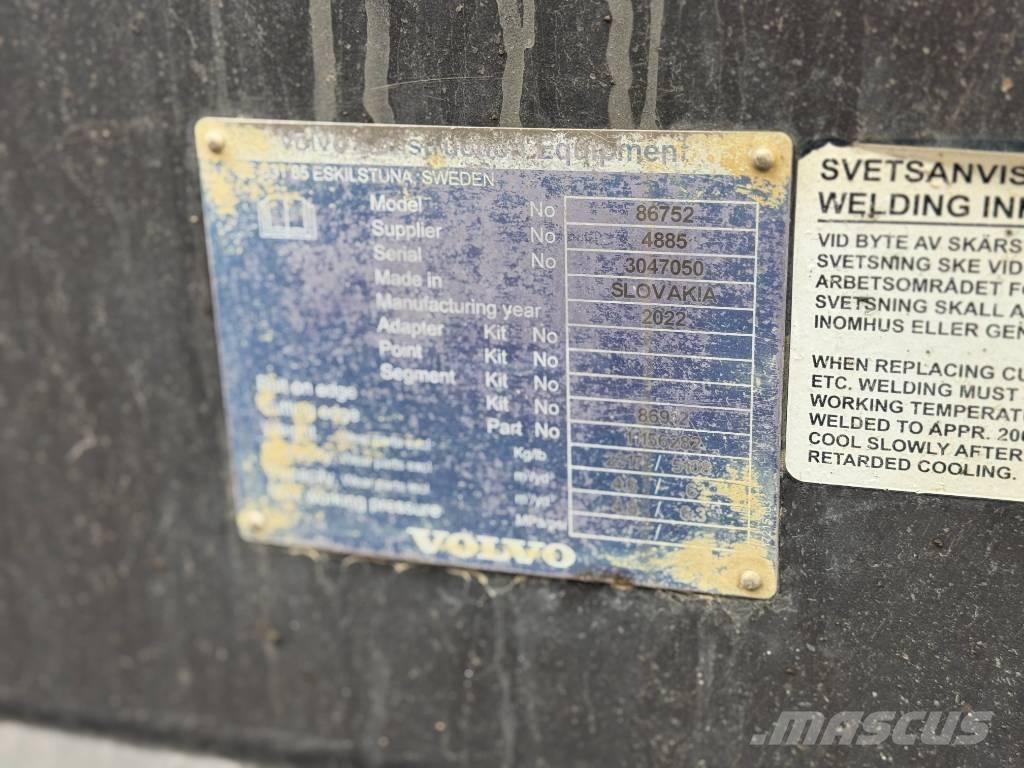 Volvo L 180 H Naudoti ratiniai krautuvai