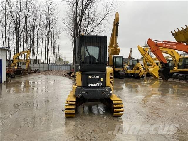 Komatsu PC35MR-2 Vikšriniai ekskavatoriai