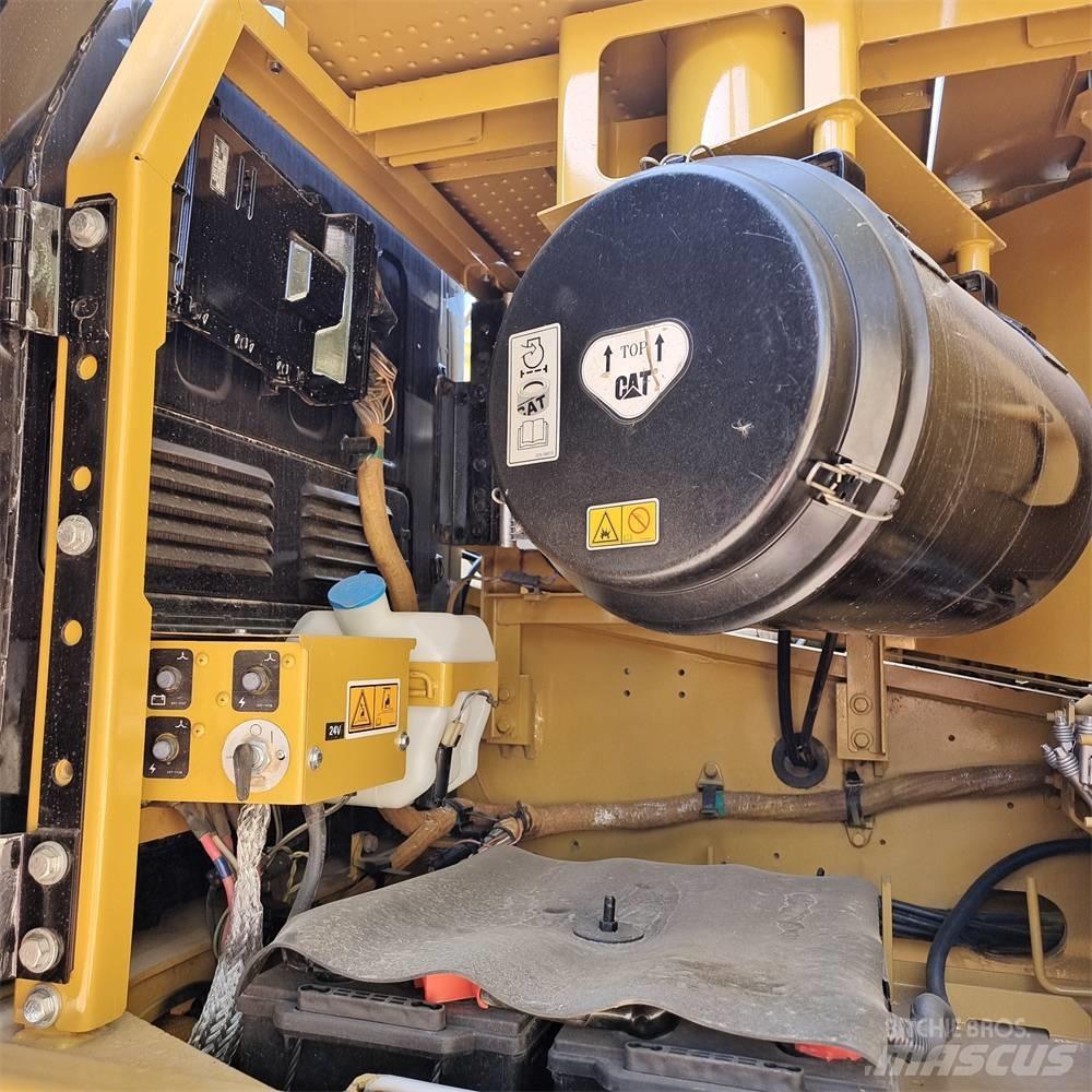 CAT 320 GC Vikšriniai ekskavatoriai