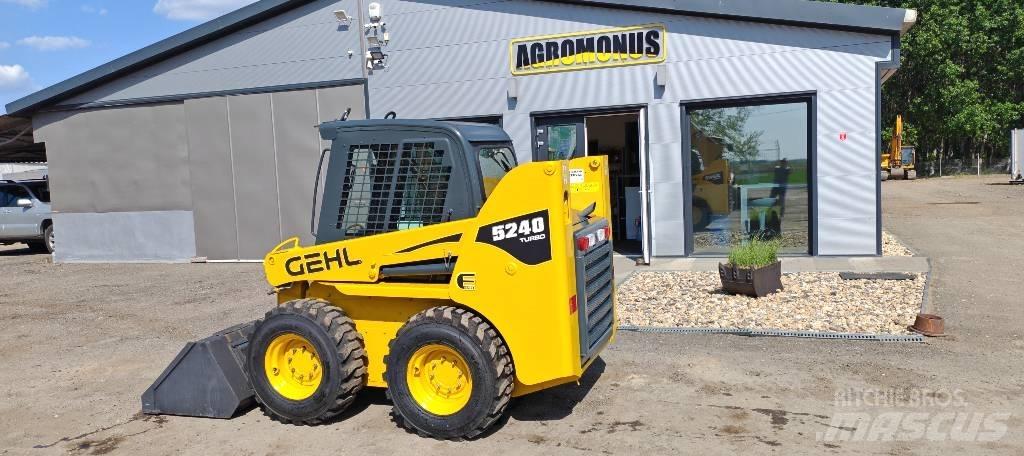 Gehl 5240 TURBO Krautuvai su šoniniu pasukimu