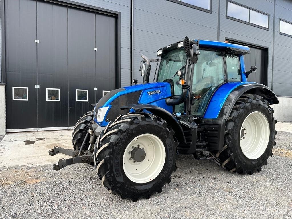 Valtra N 123 Traktoriai