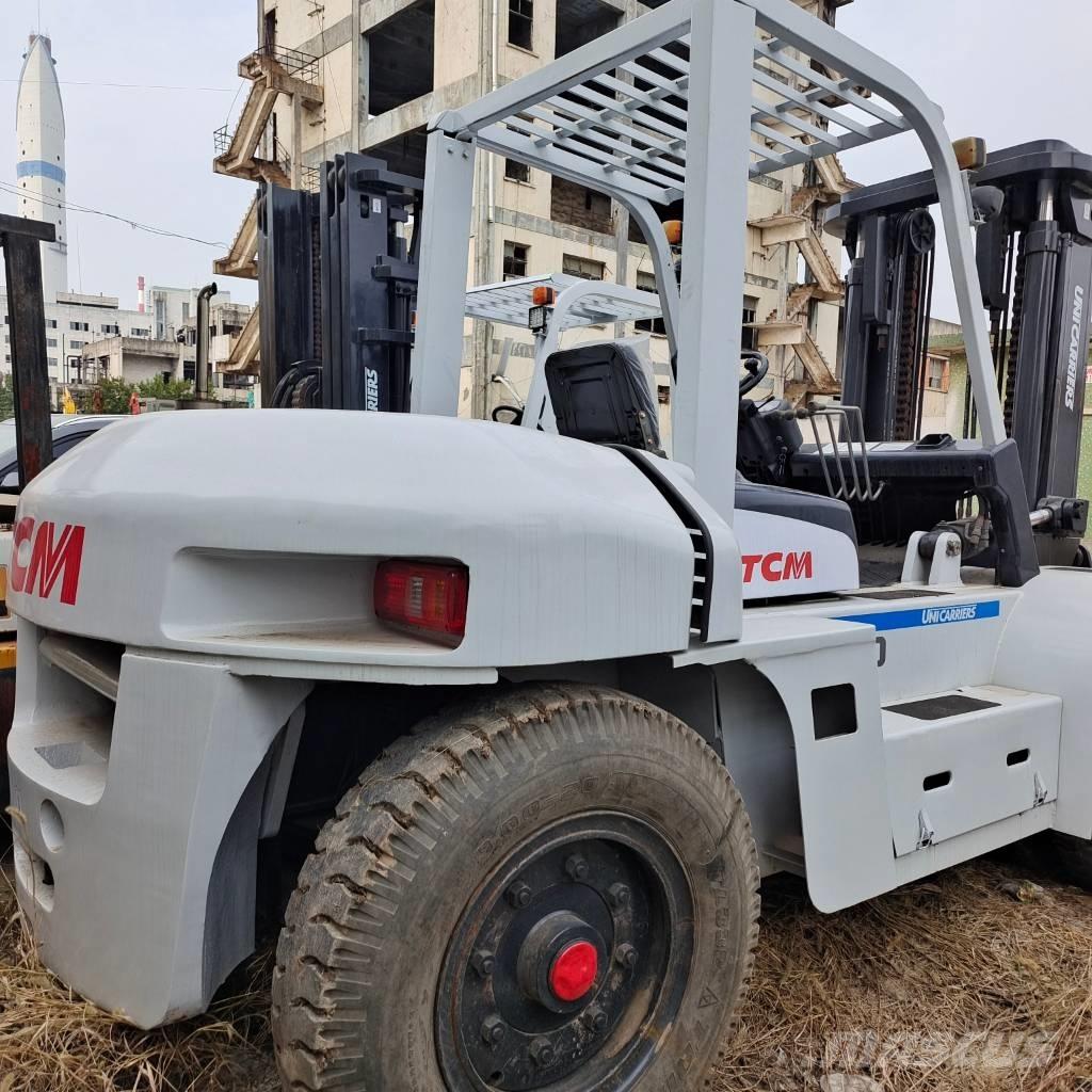 TCM FD 100 Dyzeliniai krautuvai