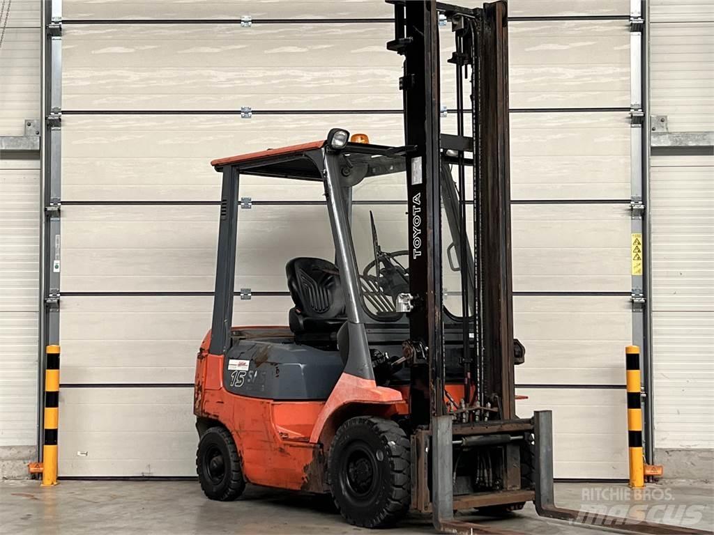 Toyota 02-7FDF15 Dyzeliniai krautuvai