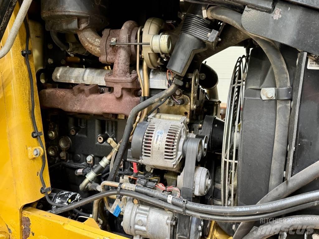 CAT 442 E Ekskavatoriniai krautuvai