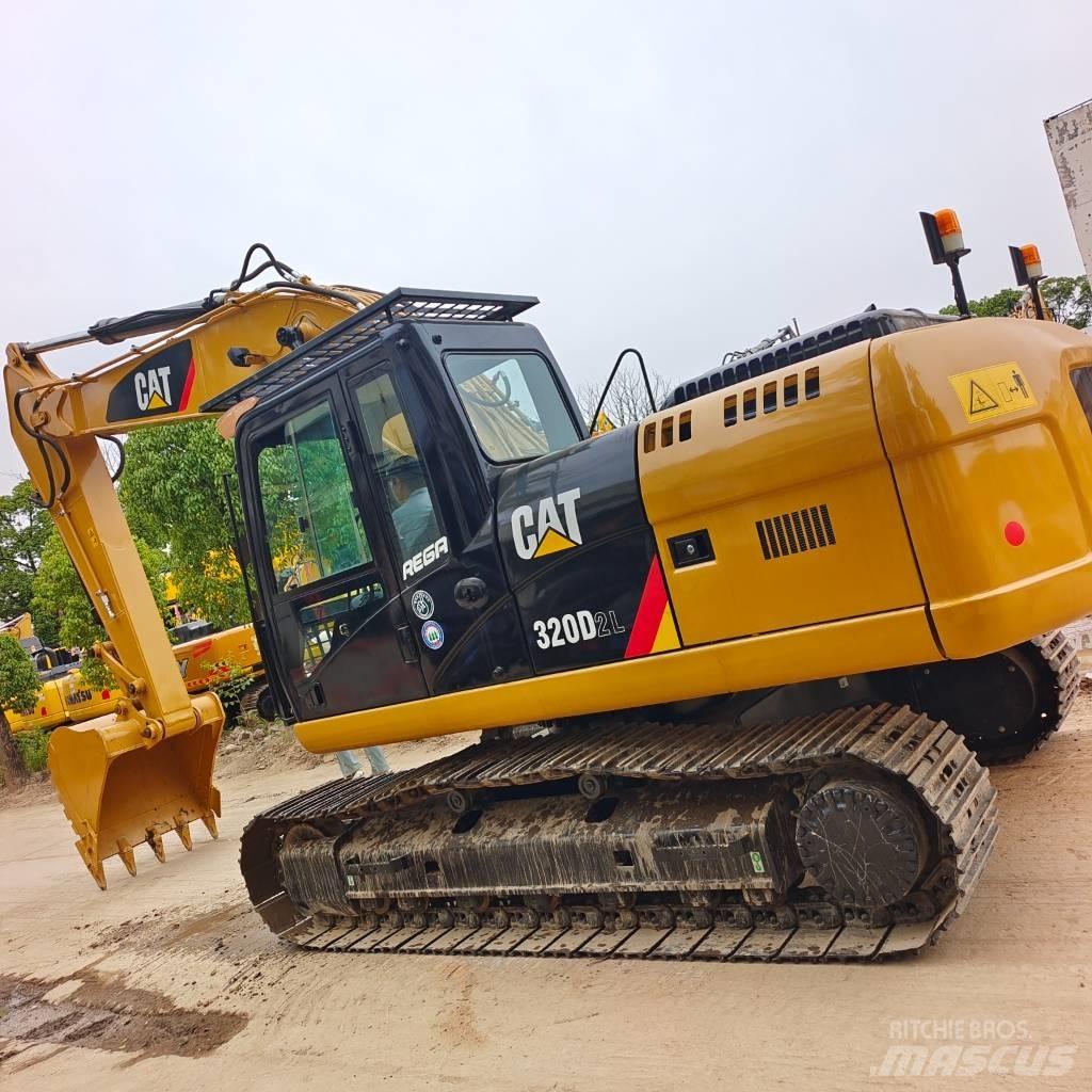 CAT 320 D2L Vikšriniai ekskavatoriai
