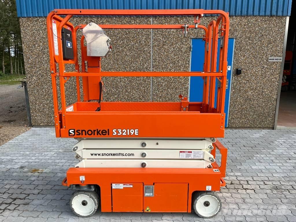 Snorkel S 3219 E Žirkliniai keltuvai