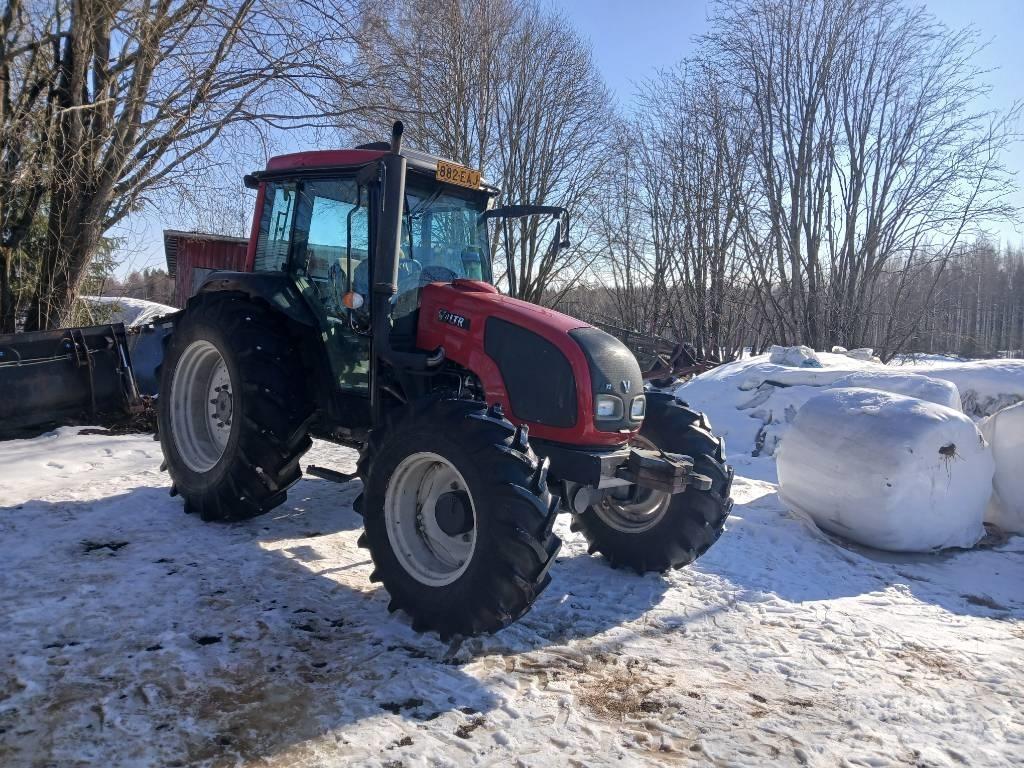 Valtra A 72 Traktoriai