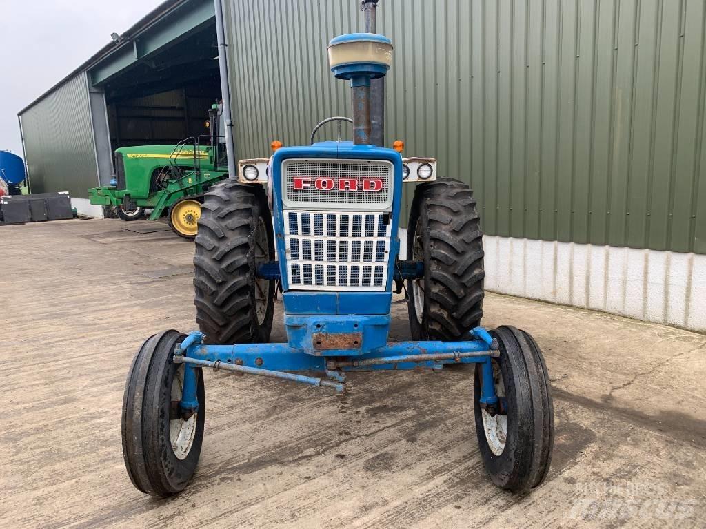 Ford 7000 Traktoriai