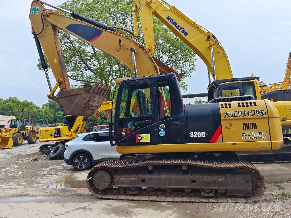 CAT 320 D2 Vikšriniai ekskavatoriai