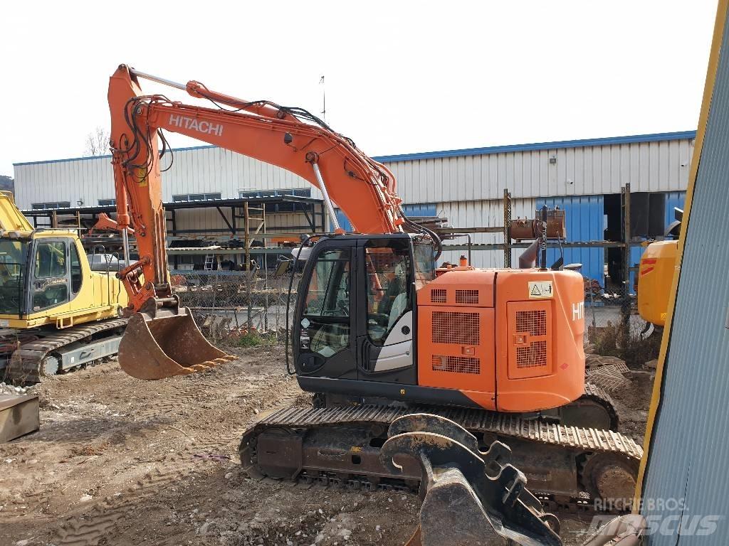 Hitachi ZX225USLC Vikšriniai ekskavatoriai