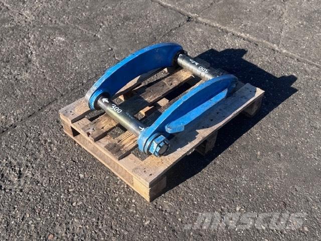 Fuchs USED PARTS Griebtuvai