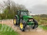 John Deere 6800 Traktoriai