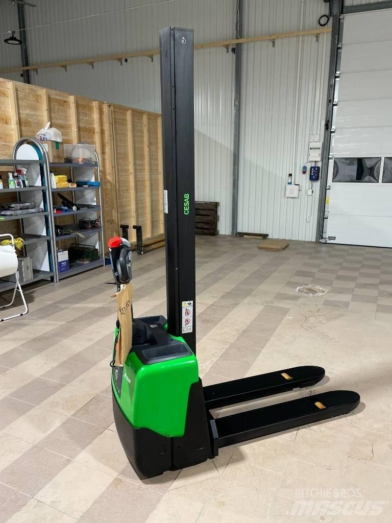 Cesab S 110 Rankiniai vėžimėliai