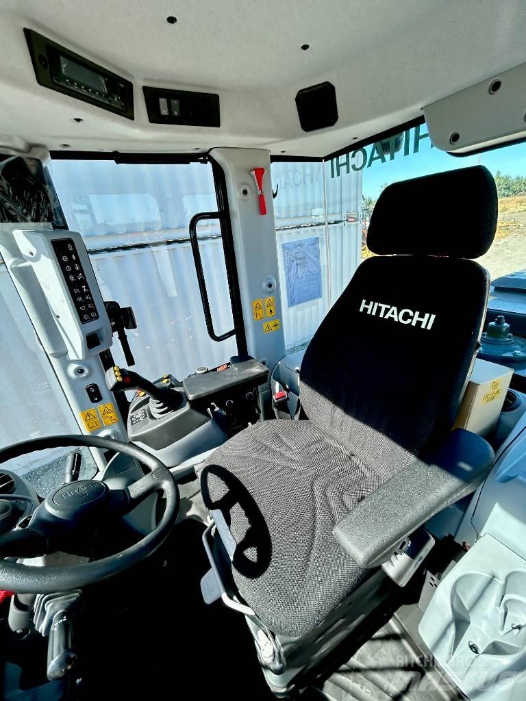Hitachi ZW220-7 Naudoti ratiniai krautuvai