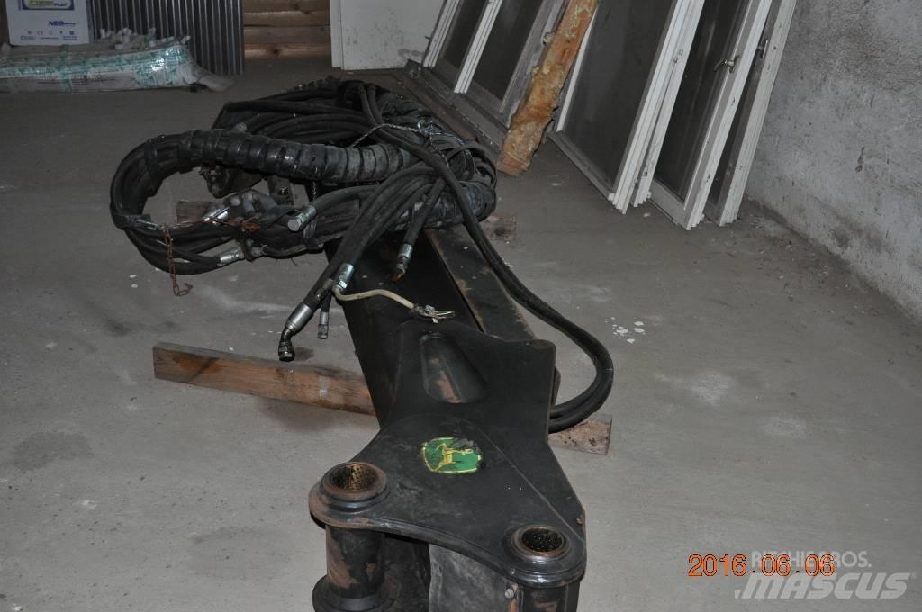 John Deere 1270D Važiuoklė ir suspensija