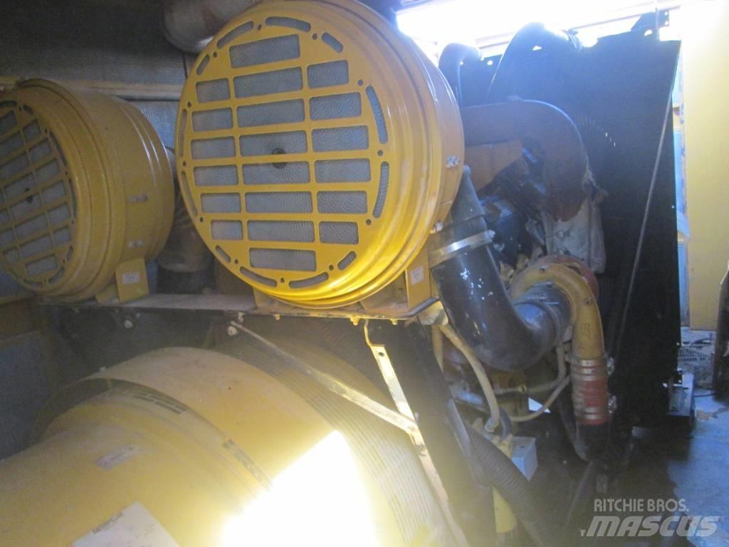 CAT C 32 Dyzeliniai generatoriai