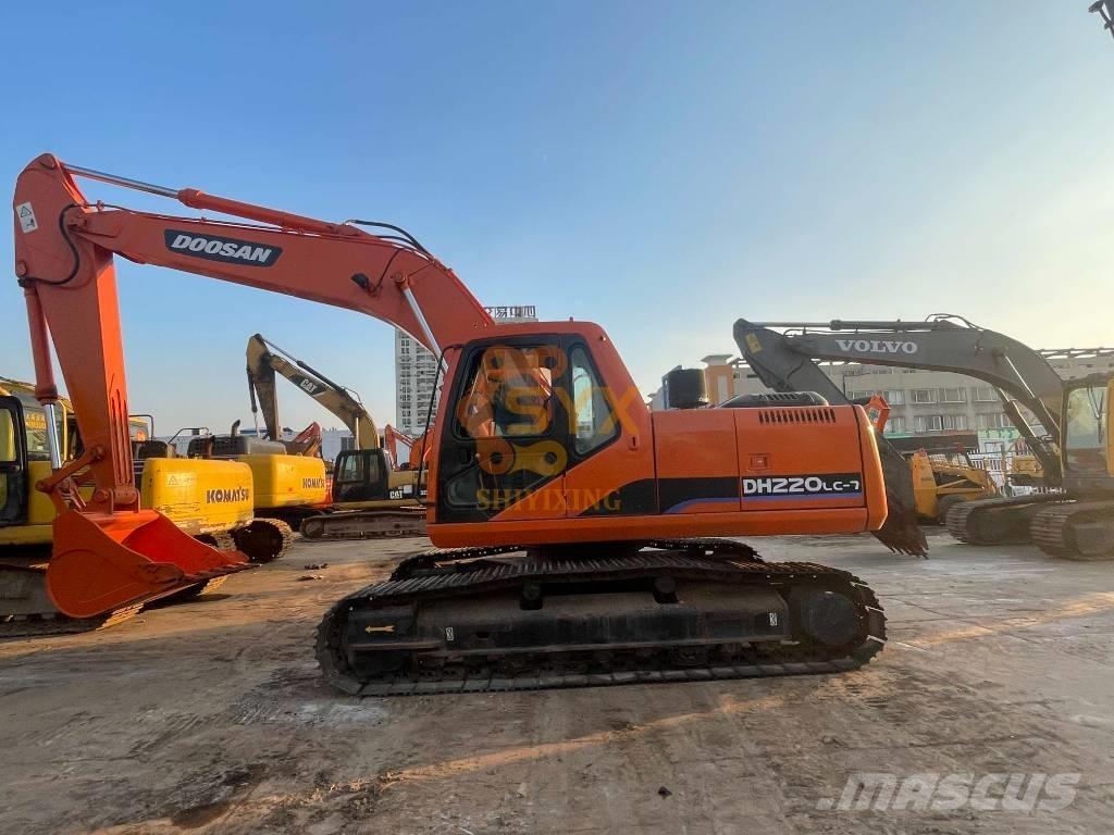 Doosan 220 LC-7 Vikšriniai ekskavatoriai
