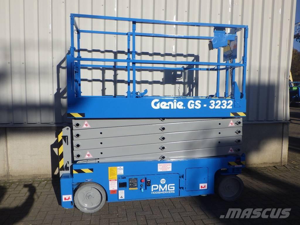 Genie GS3232 Žirkliniai keltuvai
