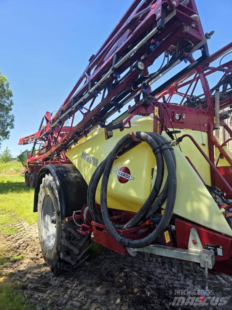 Hardi Navigator 4000 Prikabinami purkštuvai