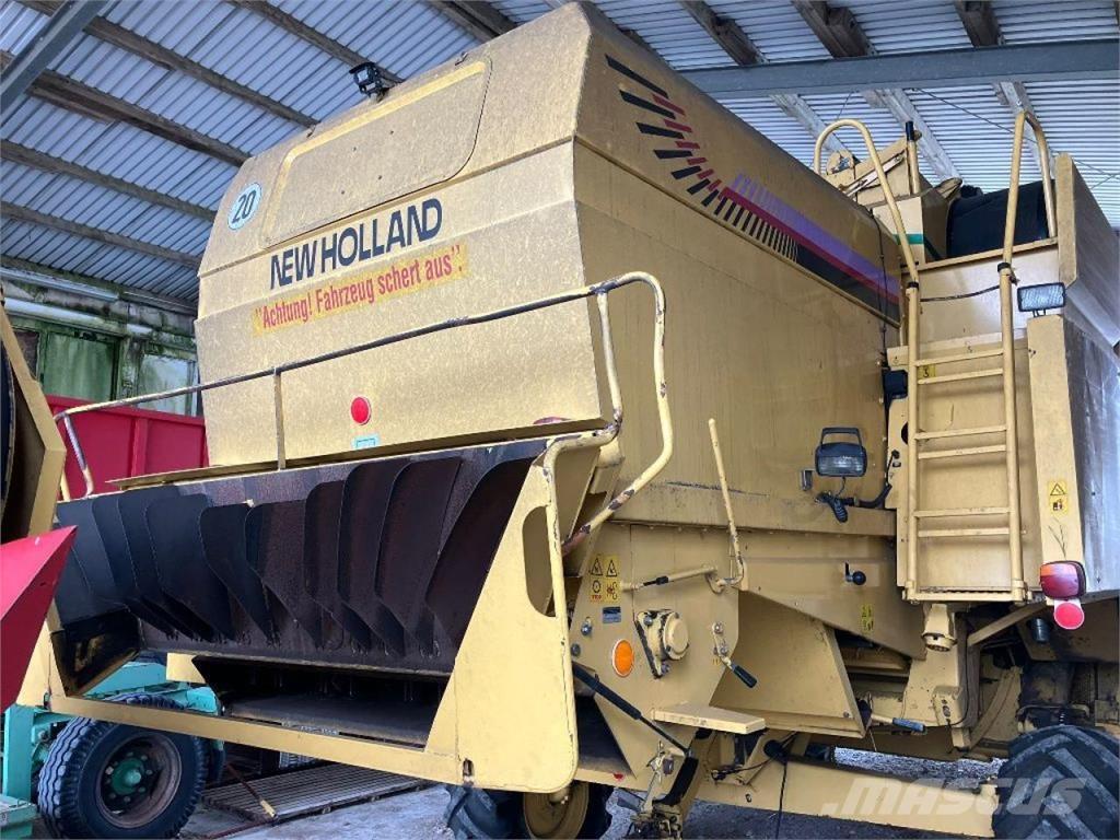 New Holland TX67 Derliaus nuėmimo kombainai