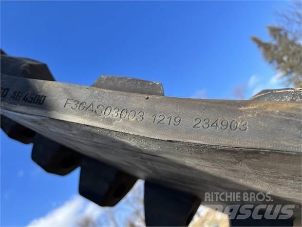  CAMSO 581868D1 Vikšrai, grandinės ir važiuoklės