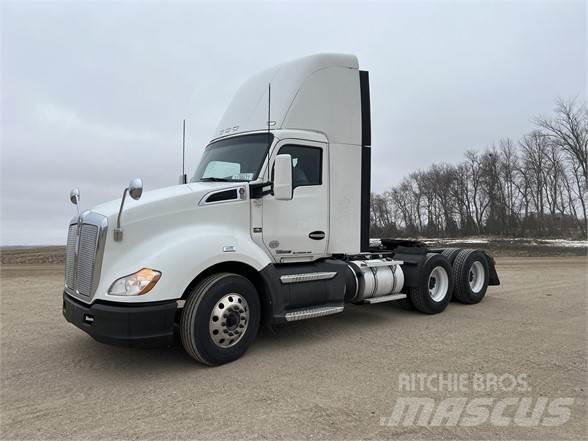 Kenworth T680 Naudoti vilkikai