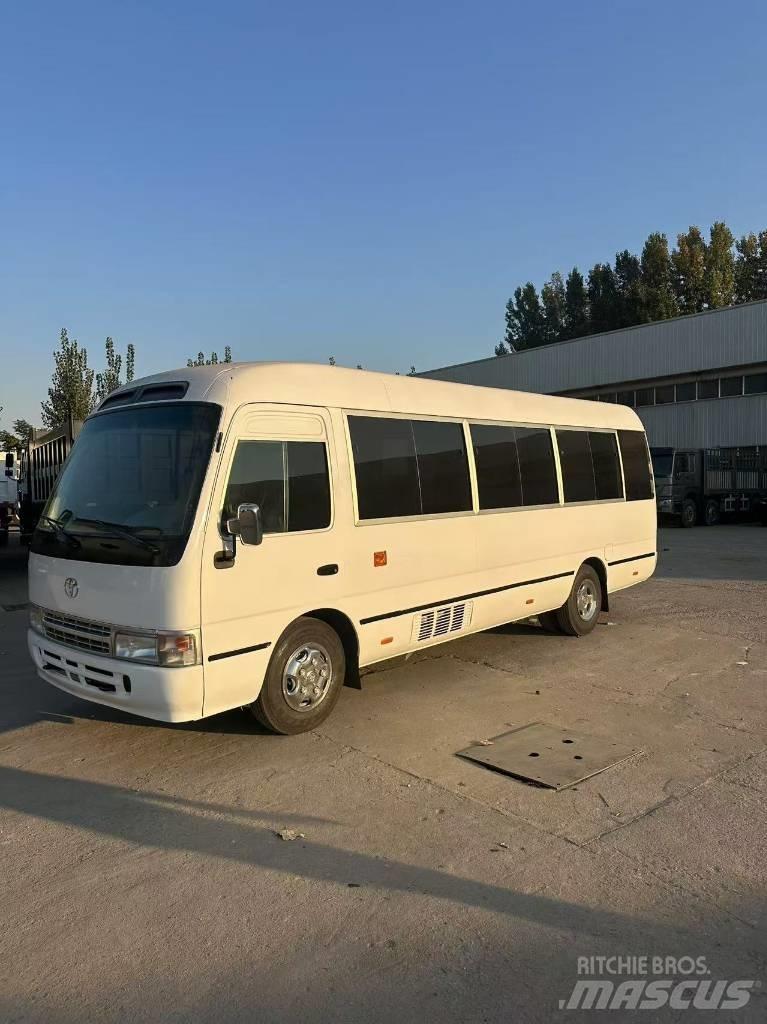 Toyota Coaster Tarpmiestiniai autobusai