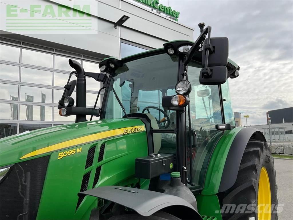 John Deere 5095M Traktoriai