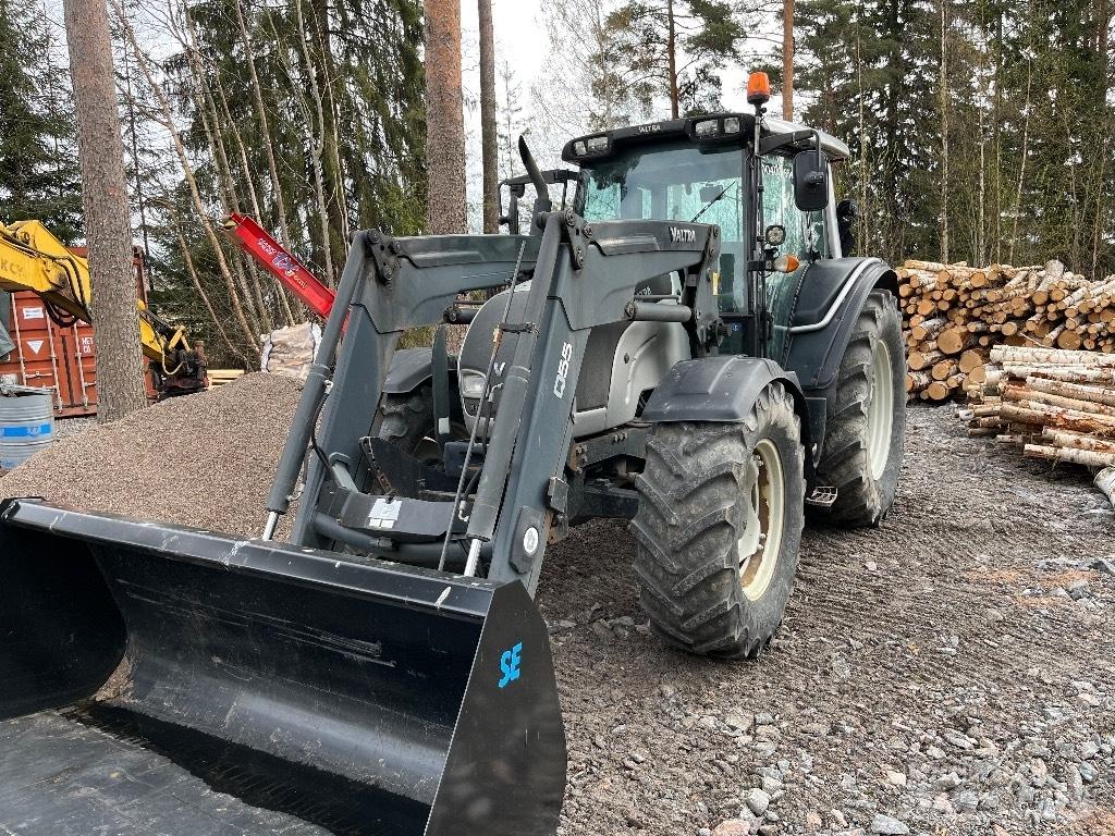 Valtra N 121 HT Traktoriai