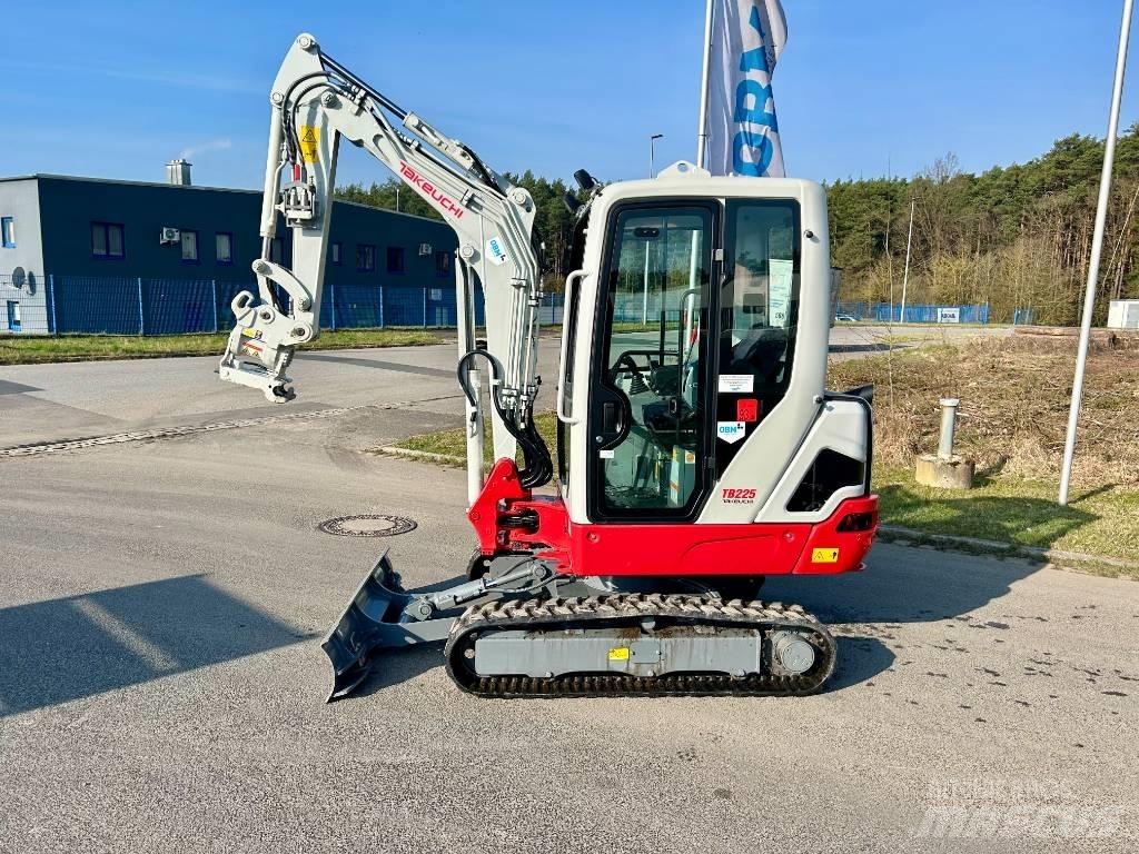 Takeuchi TB 225 Mini ekskavatoriai < 7 t