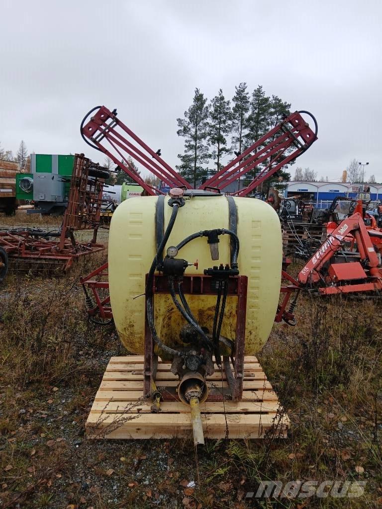 Hardi 600/ 10m Įmontuoti purkštuvai