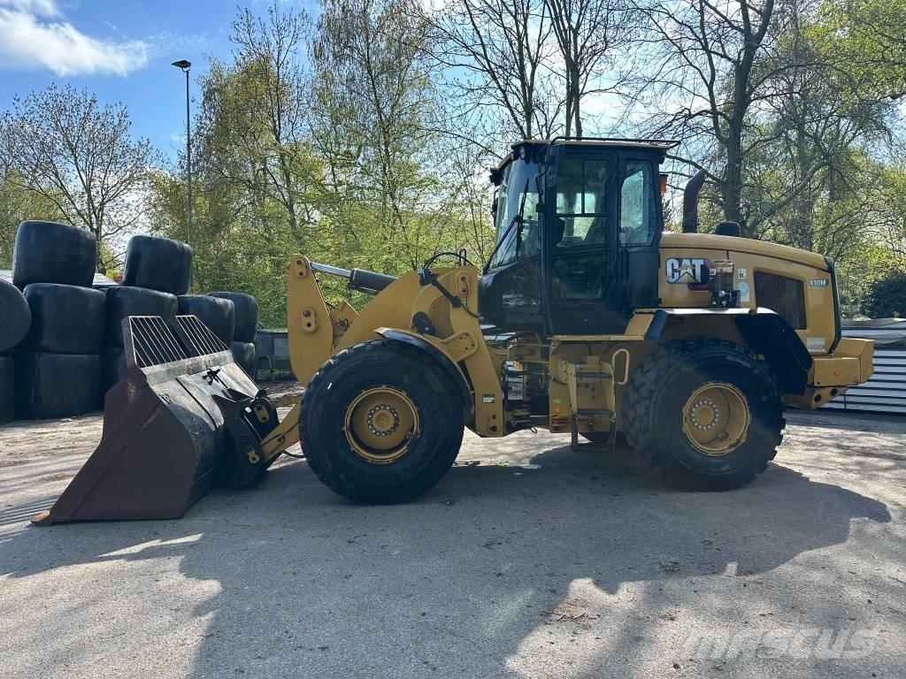 CAT 930M new tires! Naudoti ratiniai krautuvai