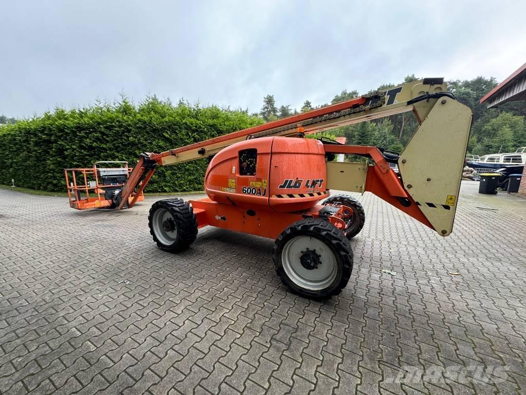 JLG 600 AJ Alkūniniai keltuvai