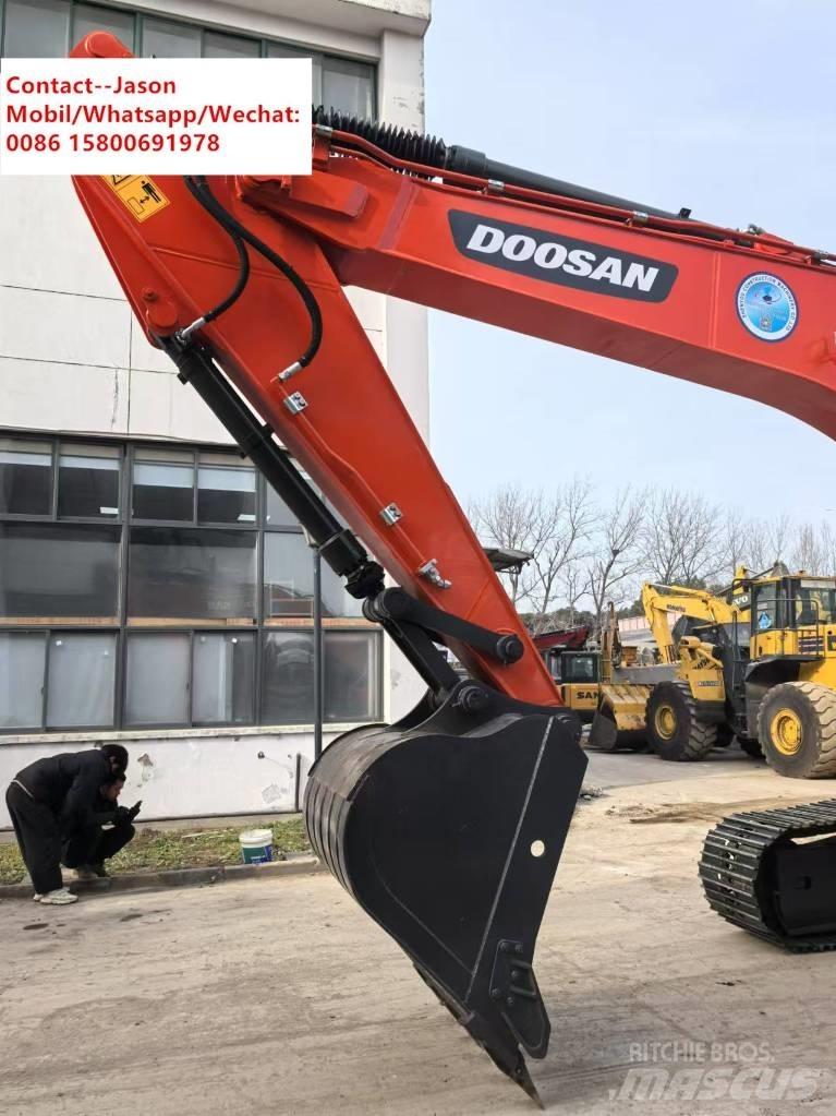Doosan DX 225 LCA Vikšriniai ekskavatoriai