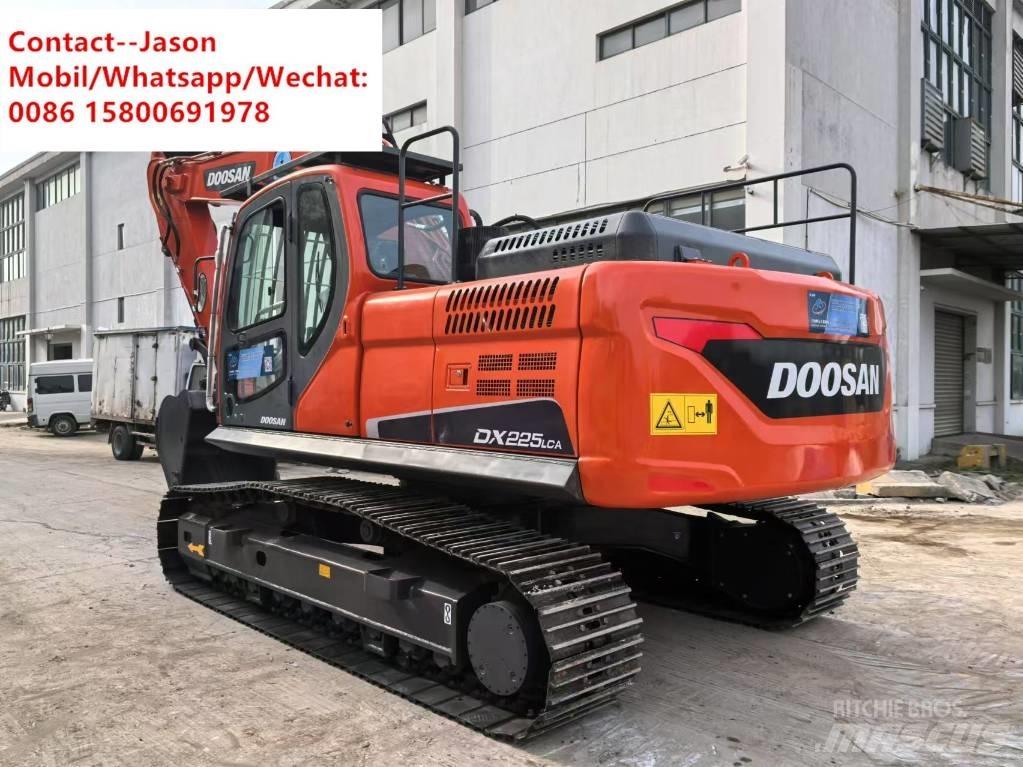 Doosan DX 225 LCA Vikšriniai ekskavatoriai