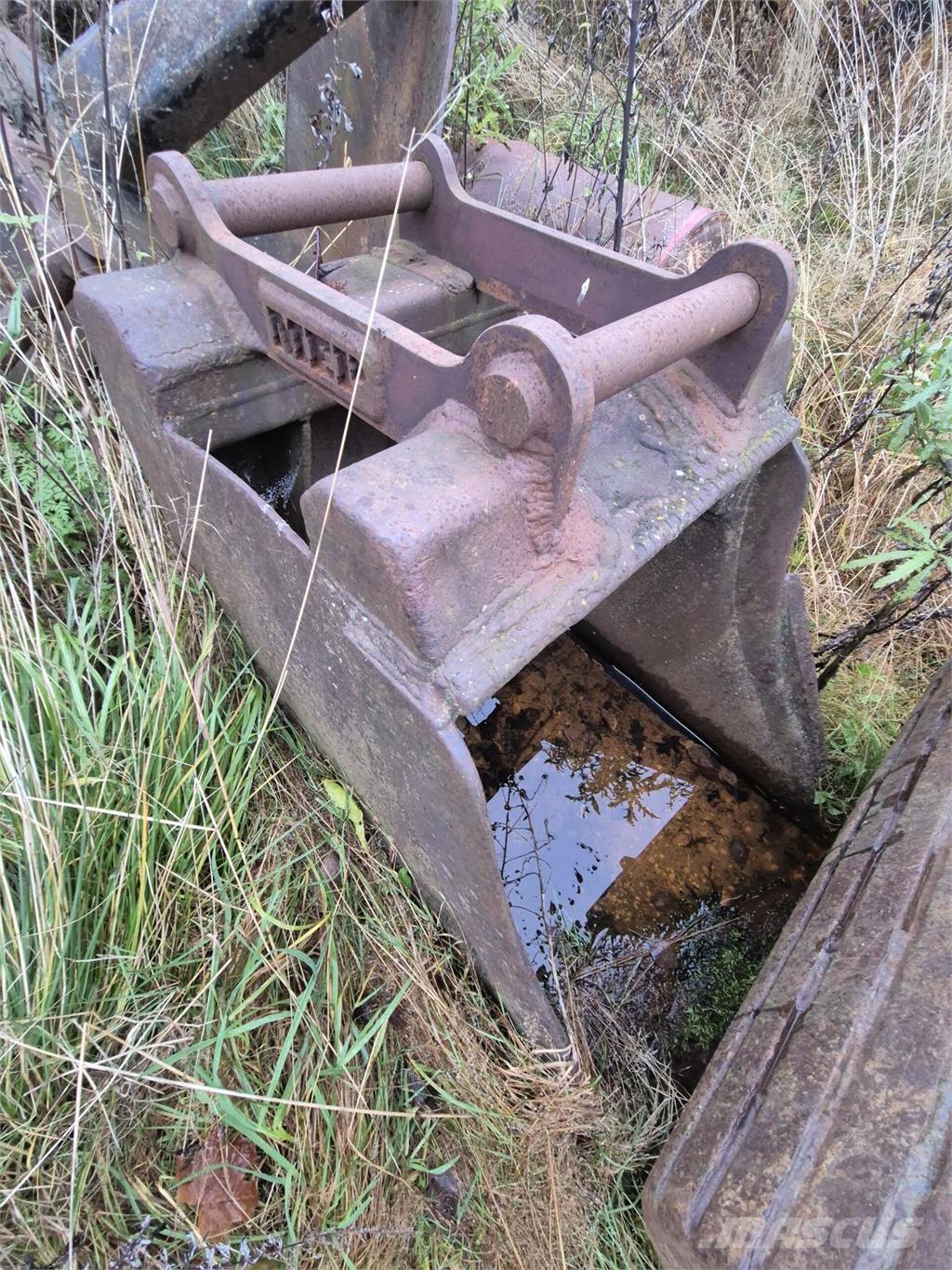 James 62C 4X4 Ekskavatoriniai krautuvai