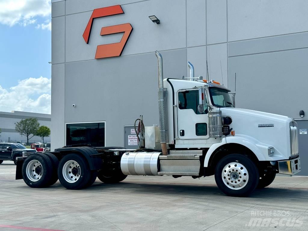 Kenworth T 800 Naudoti vilkikai
